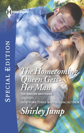 Homecoming Queen Gets Her Man